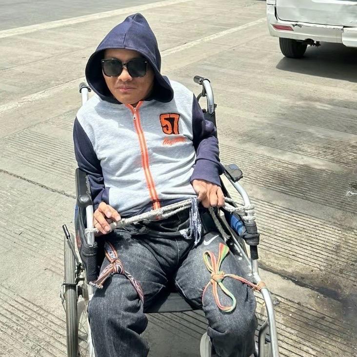 我是西藏轮椅上的尼玛加层