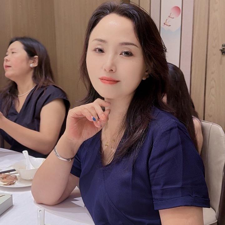 霖霖老师教唱歌