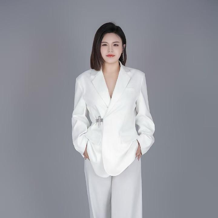 营养师大露露在开原