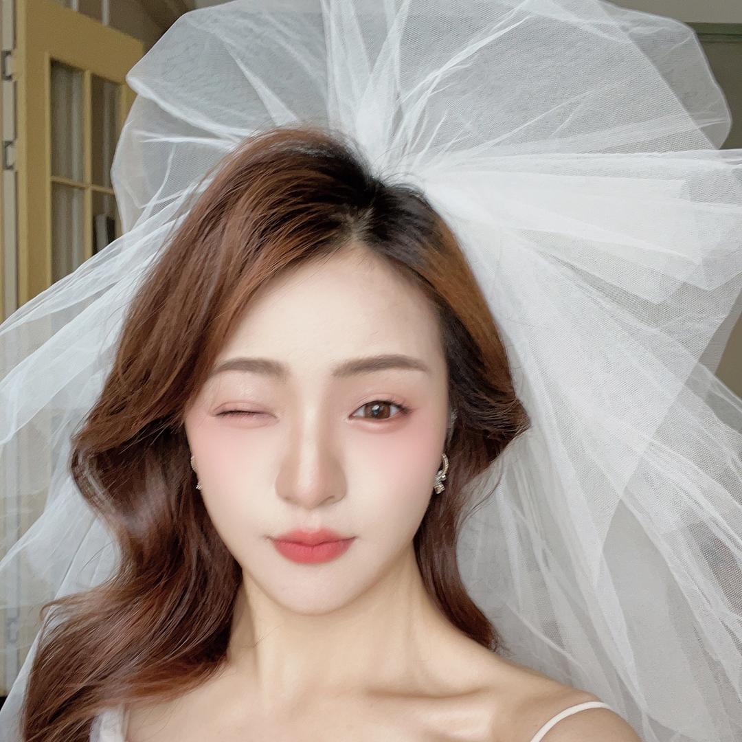 悠颜社美妆（蜜糖美妆）两家实体店