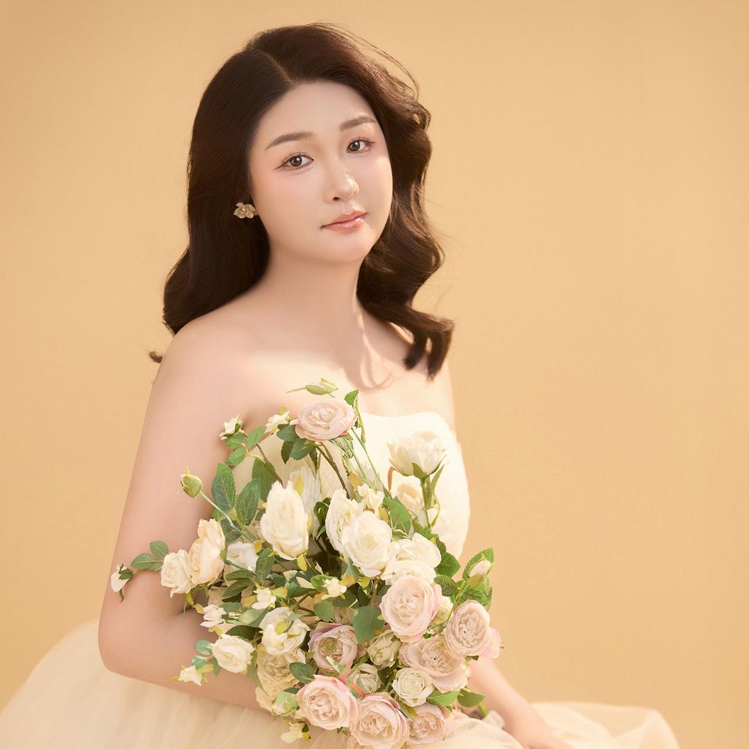 长垣静音门窗.琳琳