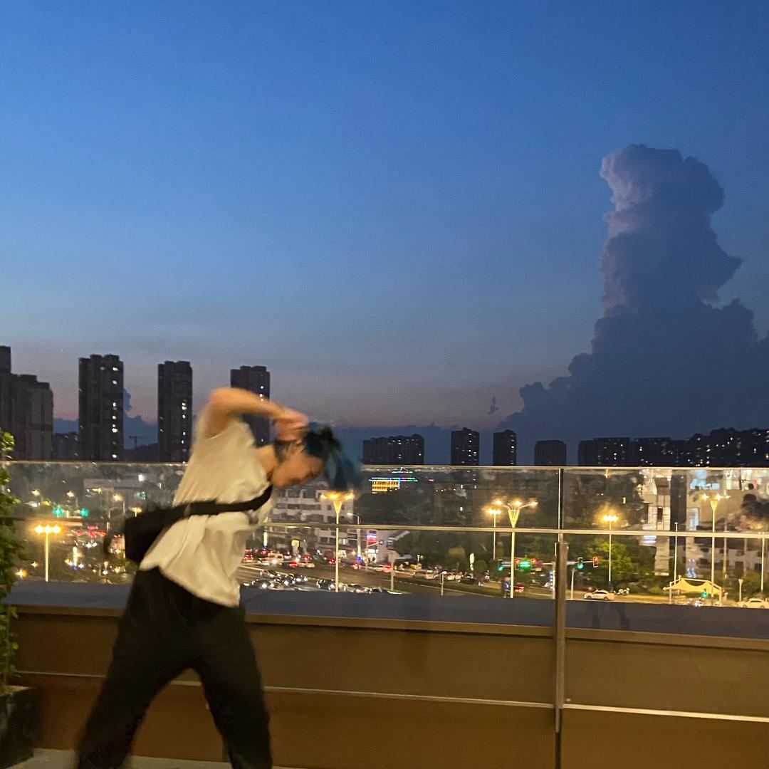 稀里华啦
