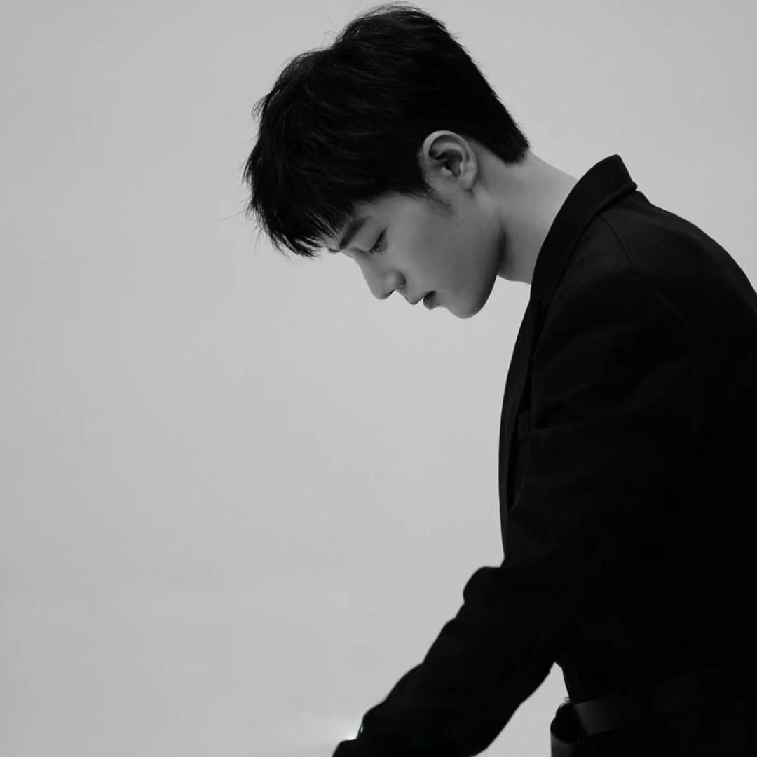 洋洋（GOGO订台）