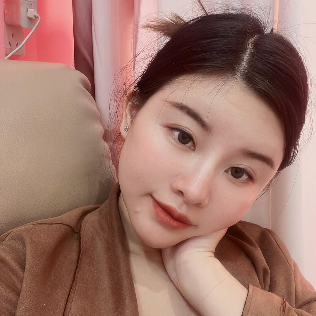 梅子喜悦美甲💅