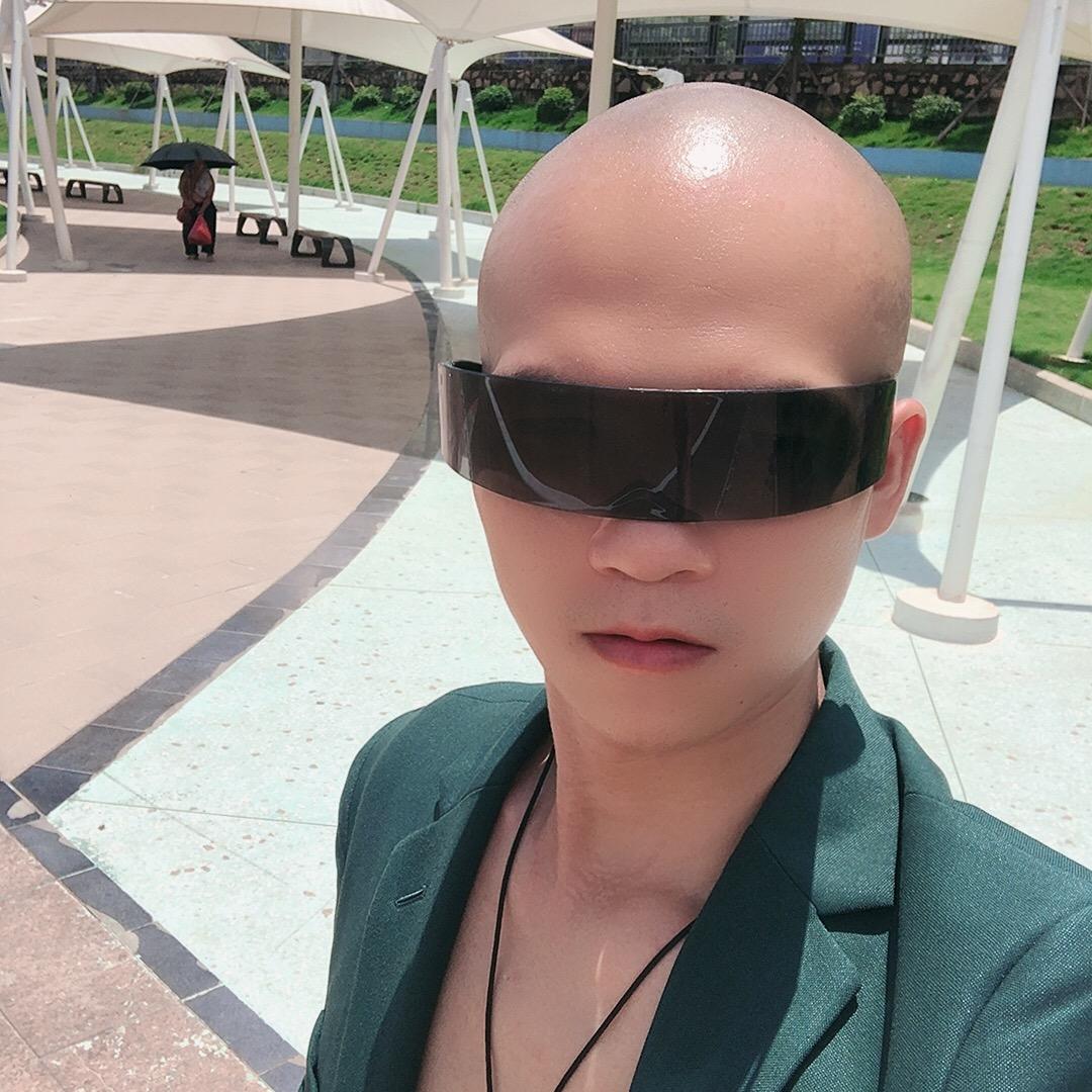 高脚七