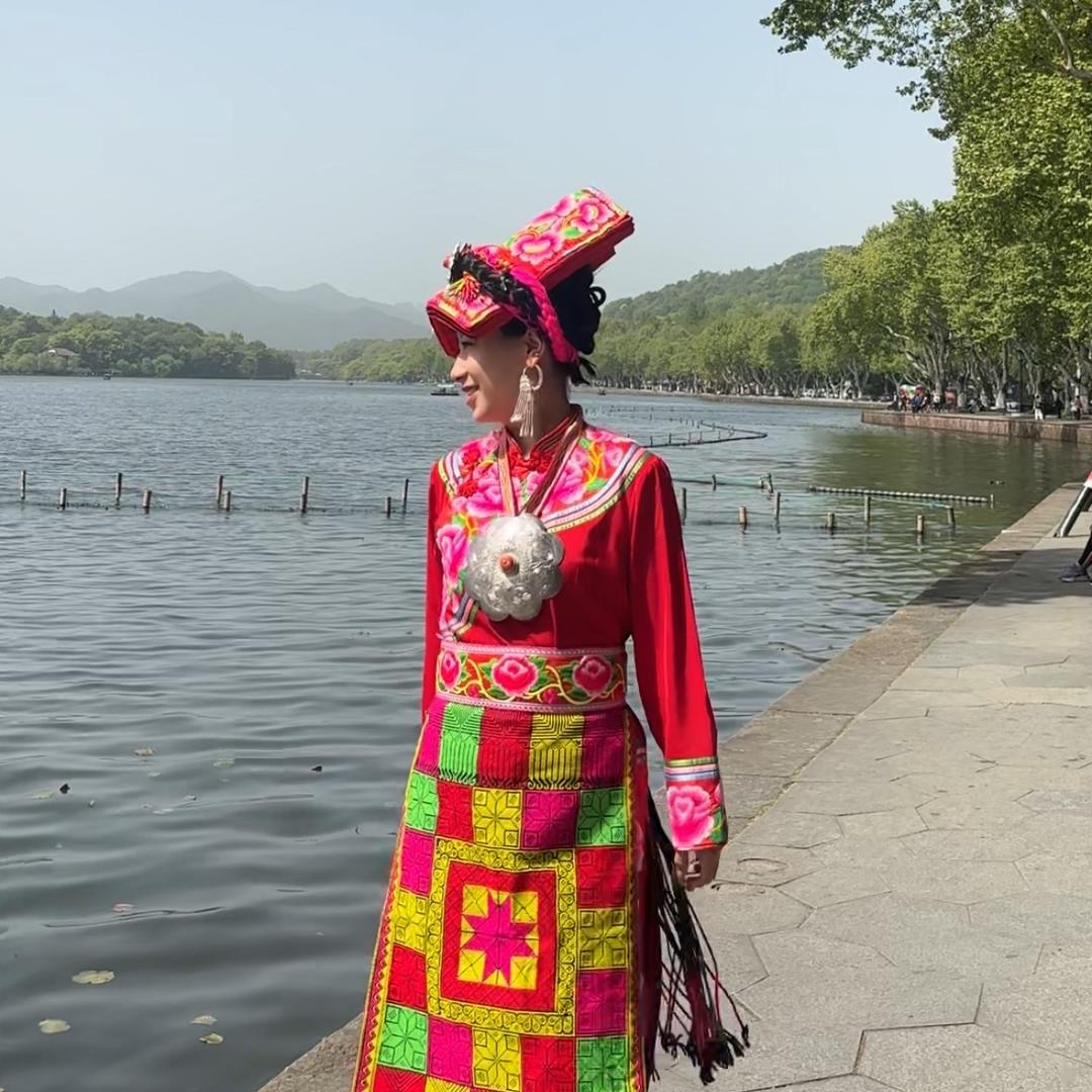 羌族娅咪💫👧