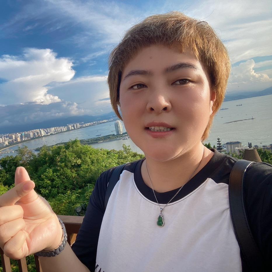 包包dà人（海南阿卡首席推荐官）