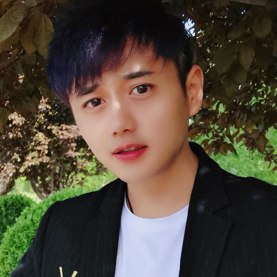 刘鹏博🍎、@抖音