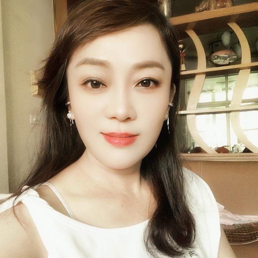 小苹苹