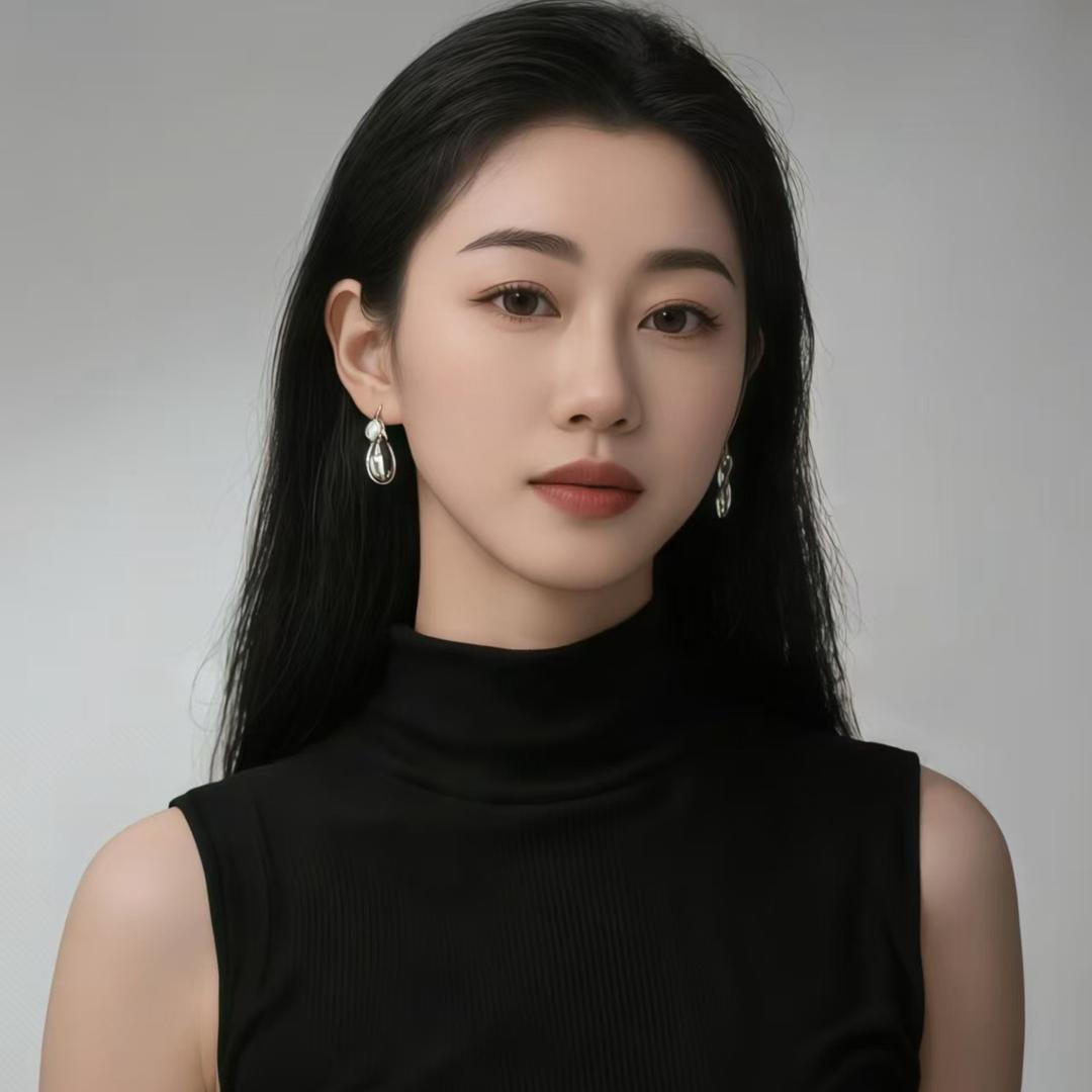 婉婉在上海松江呵护侽宝花园