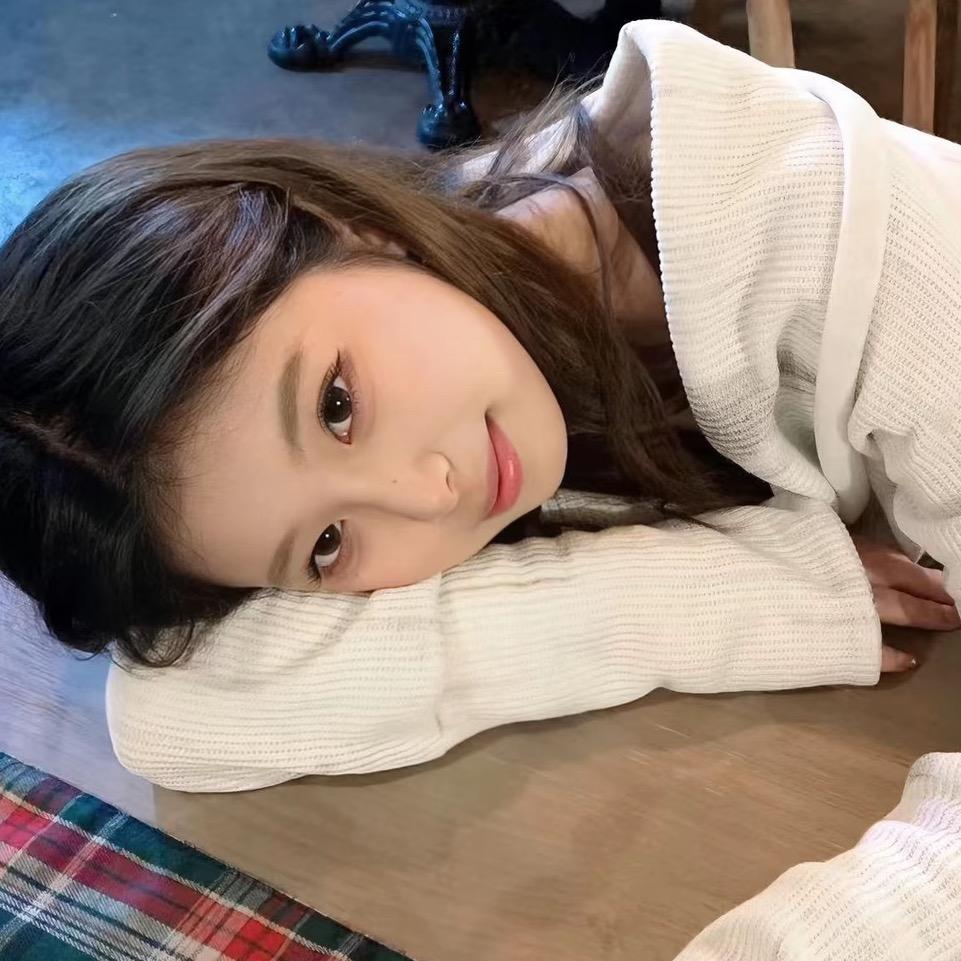 小郁📎