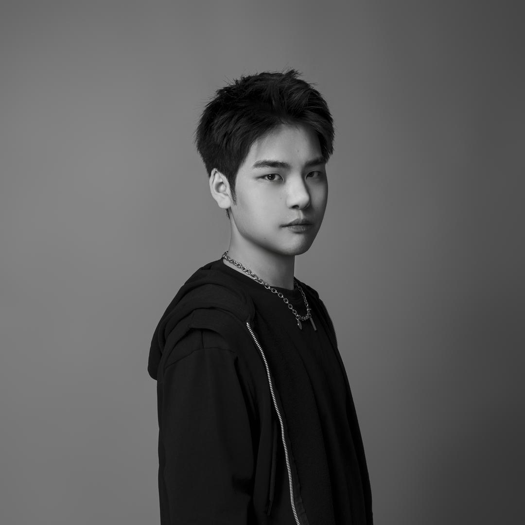 舒换.（合肥男士发型设计）