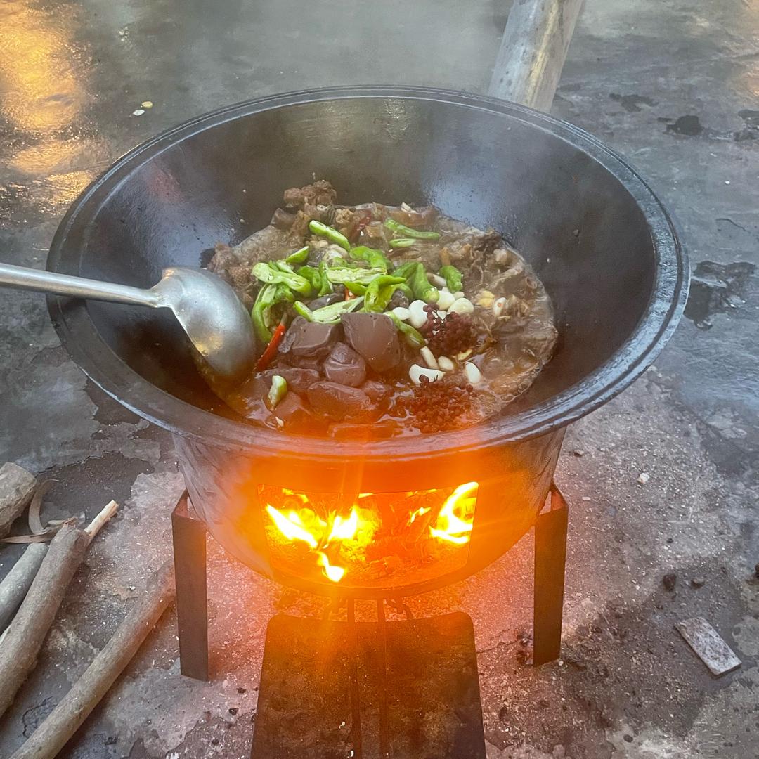 老陈爱做柴火菜