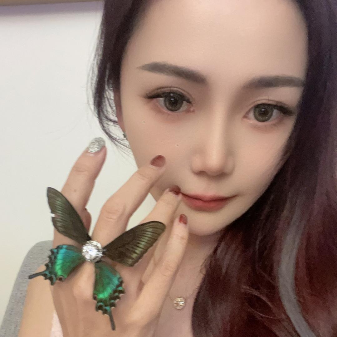 惹不起的何小姐