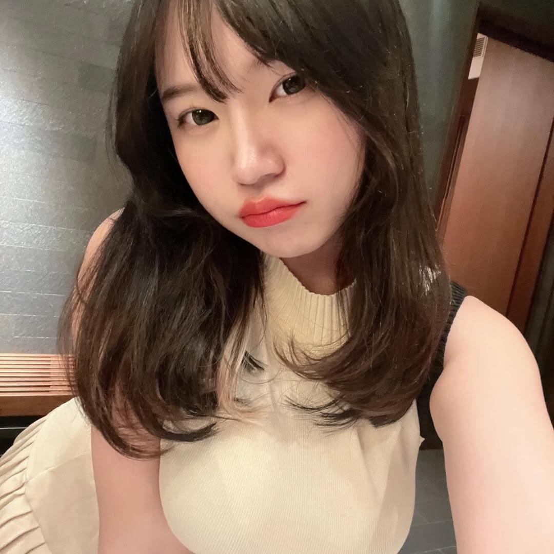 夏婉秋.