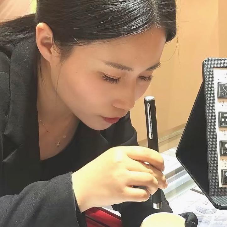 灌何·珠宝