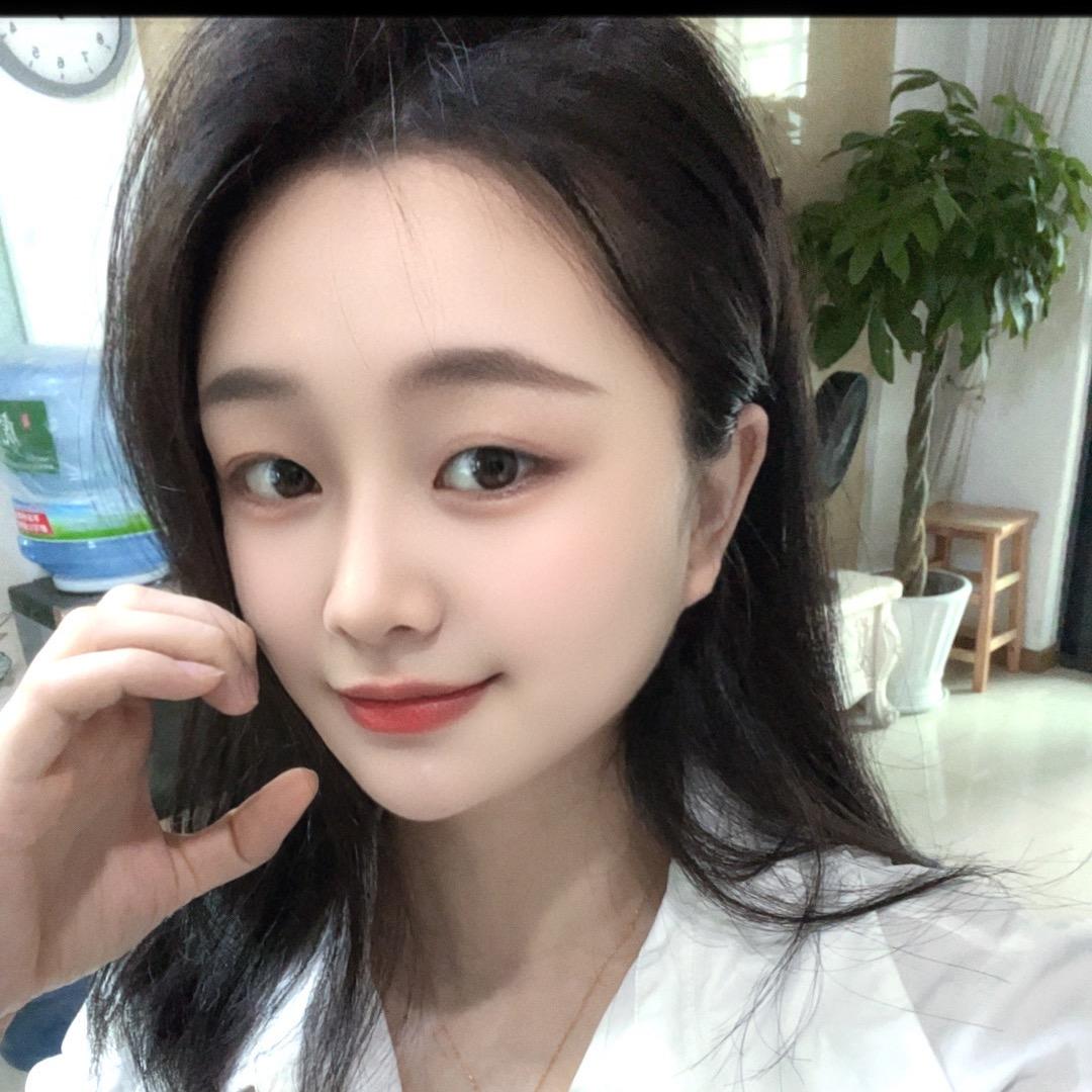 琳琳吖🎀