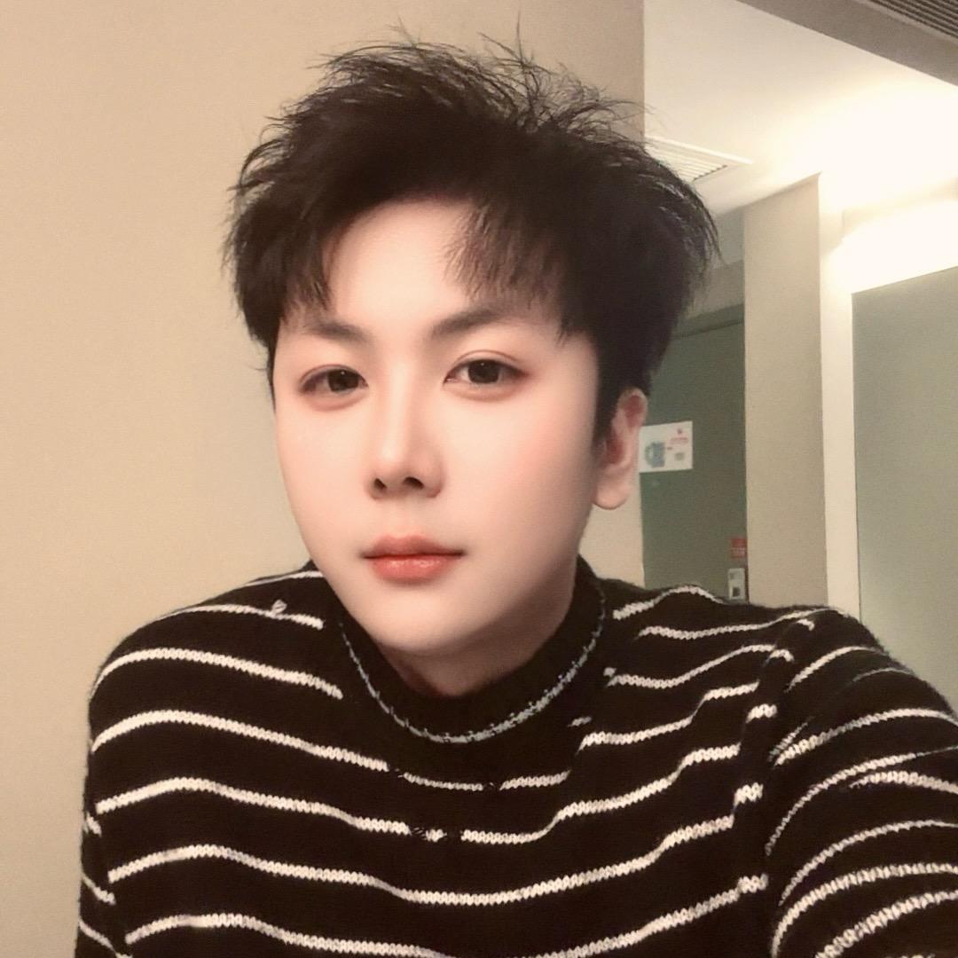 杨龙
