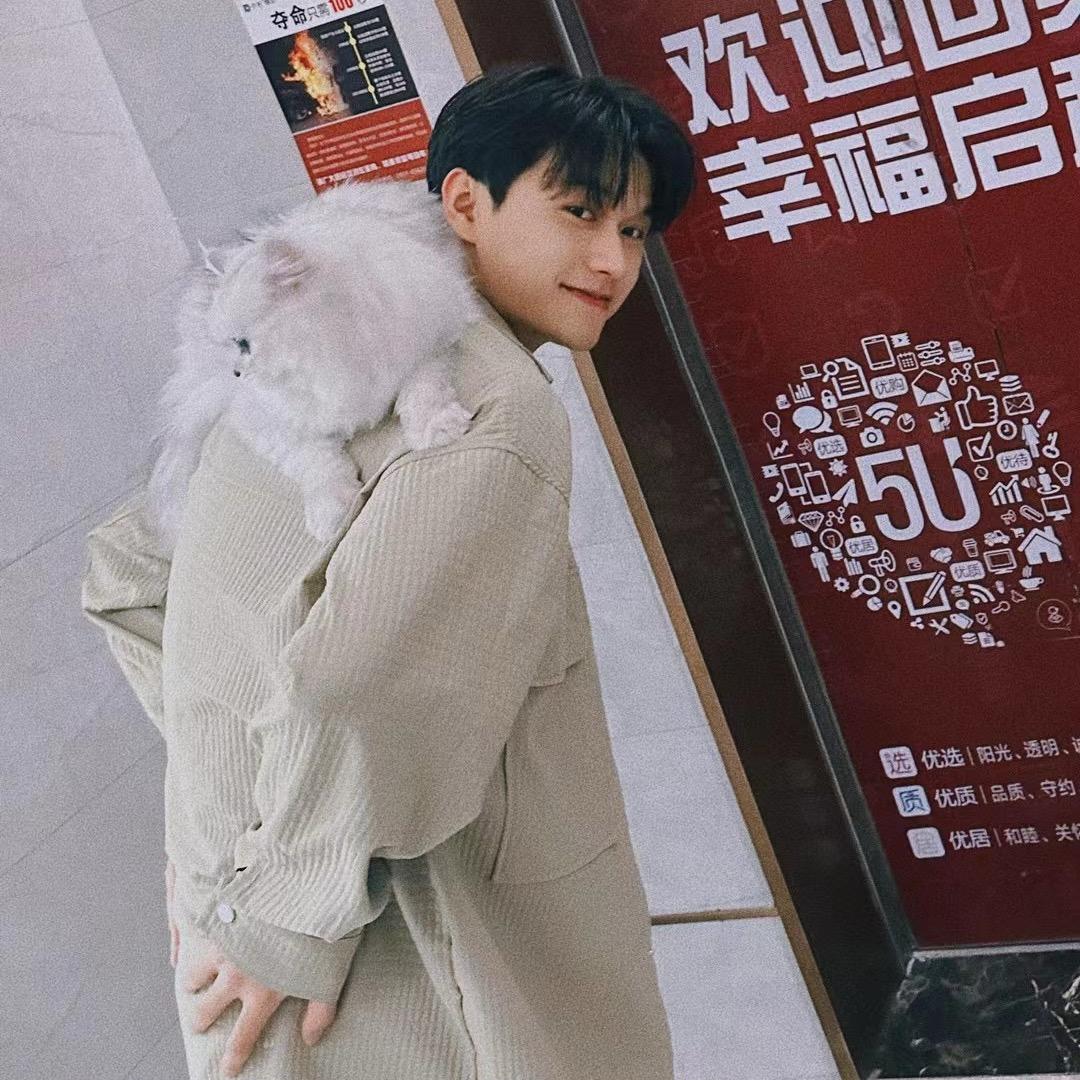 阿伟（薛妈妈土菜馆）