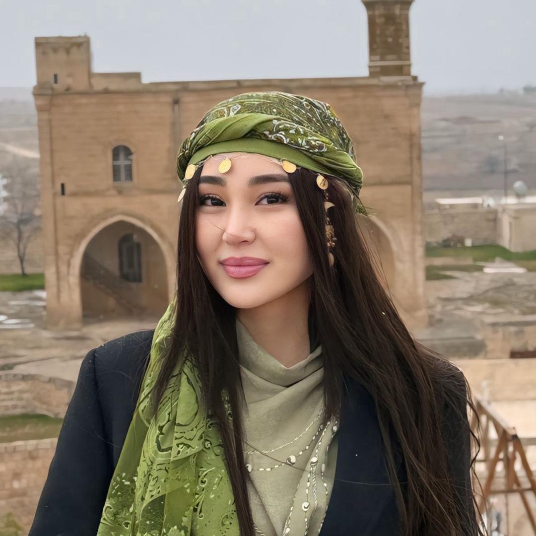 Alina 艾琳娜