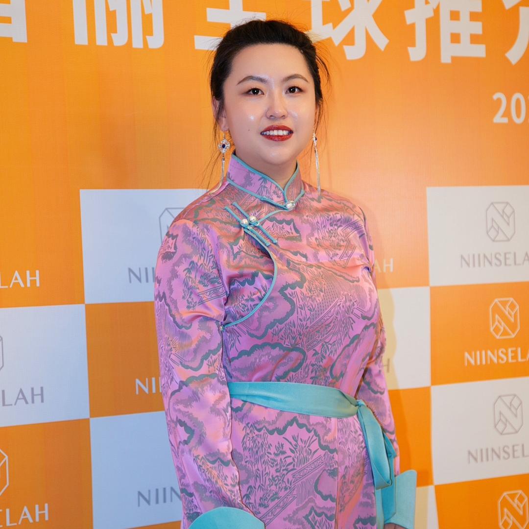 托娅
