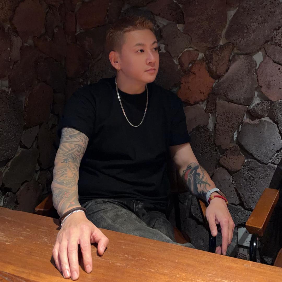 沈阳中短发设计烫发-王俊琪