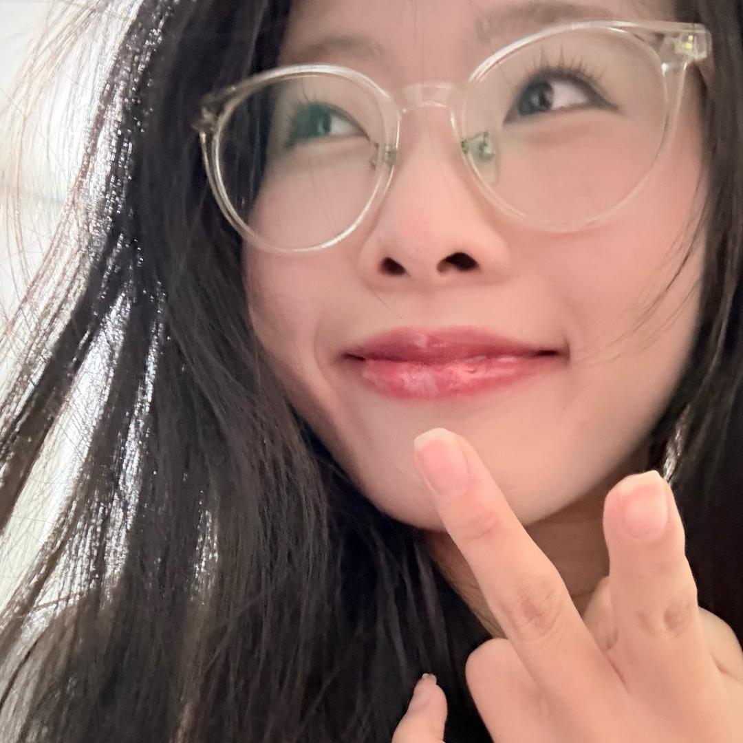 蘑菇下雨会带伞