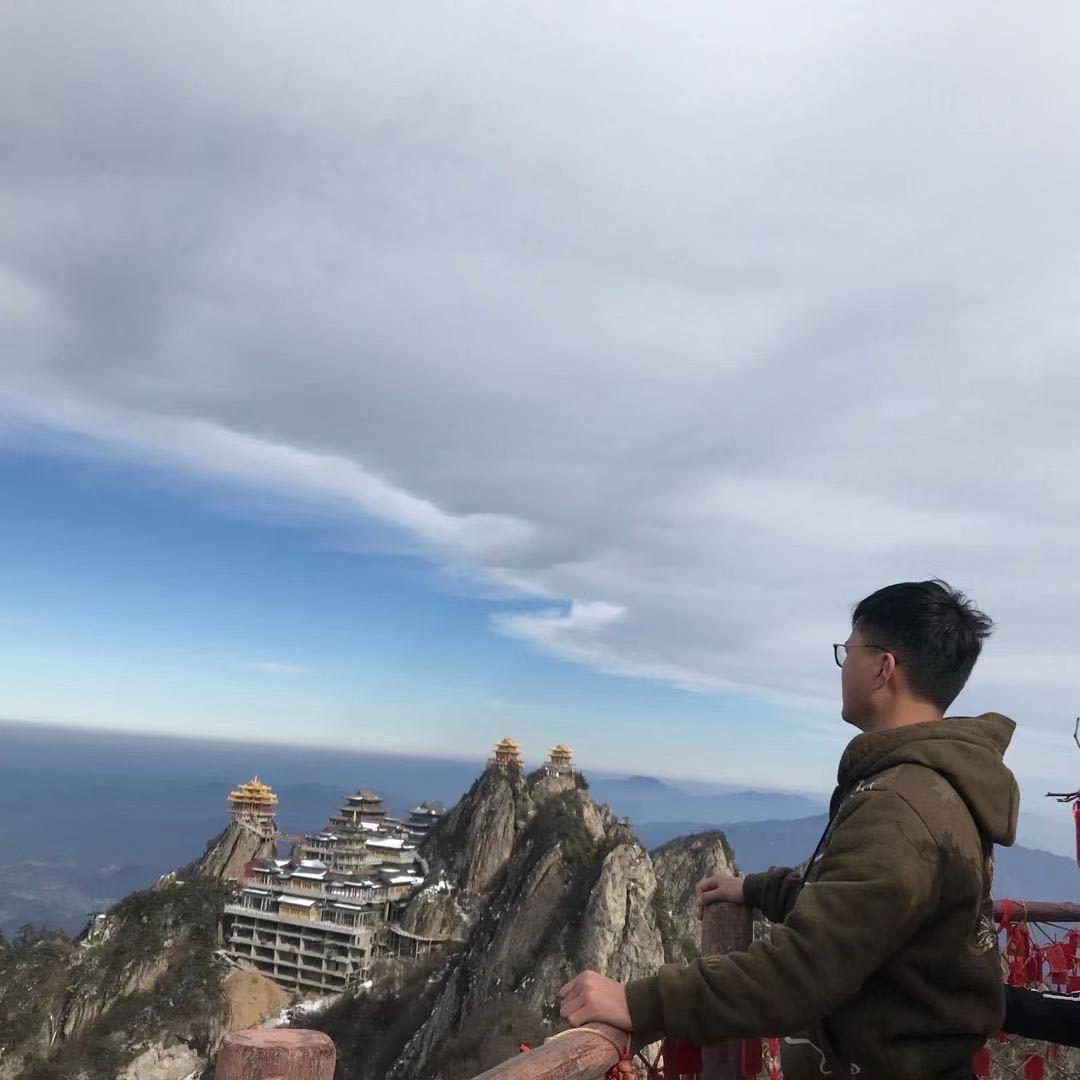 一身正气的📹摄影