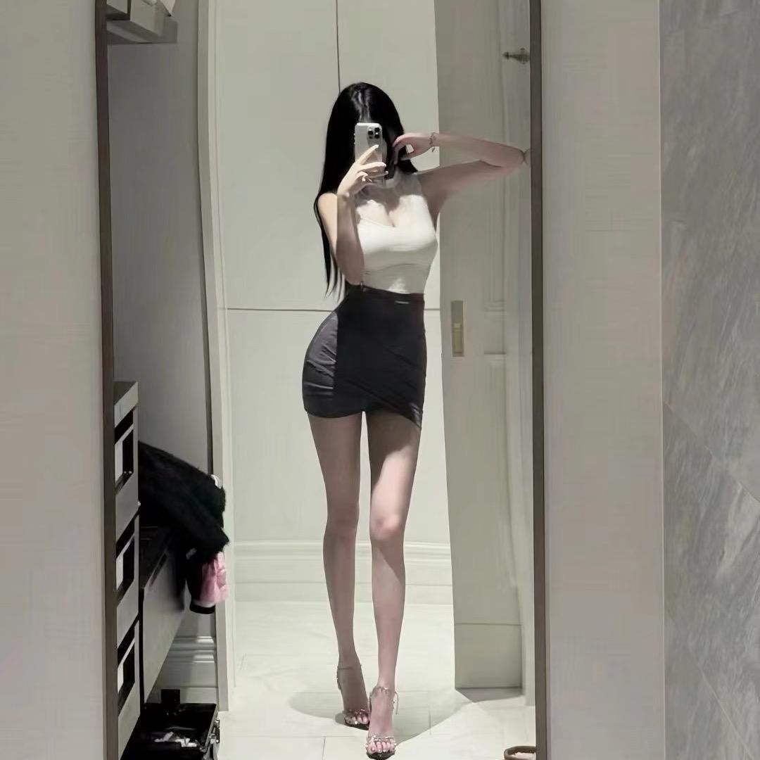 花店老板比花美🌸