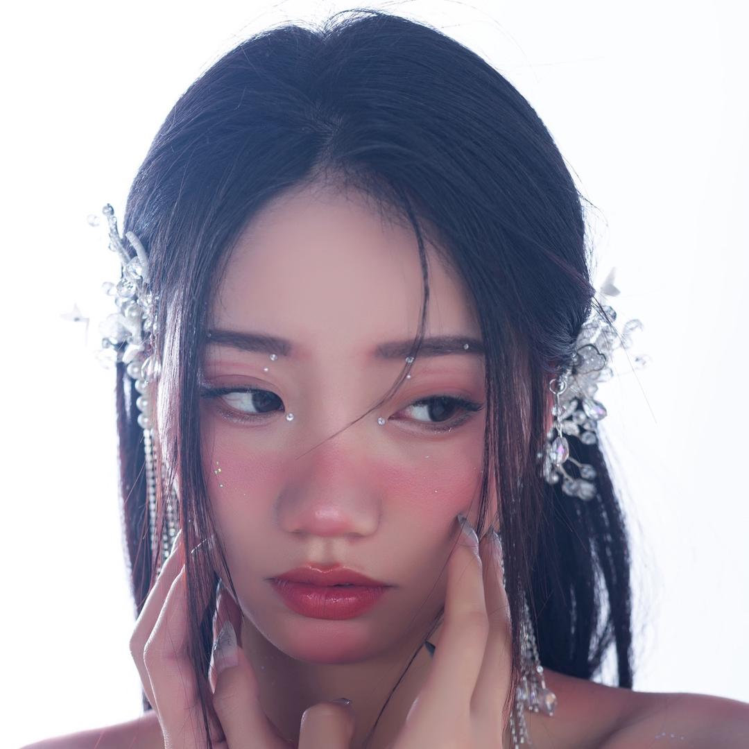 二 楠