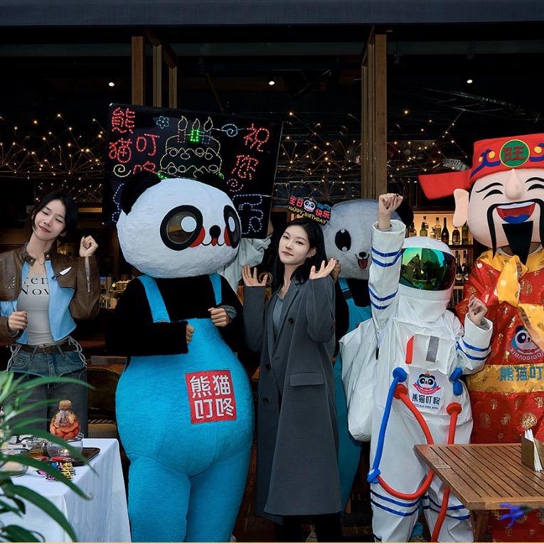 送蛋糕的小牛马