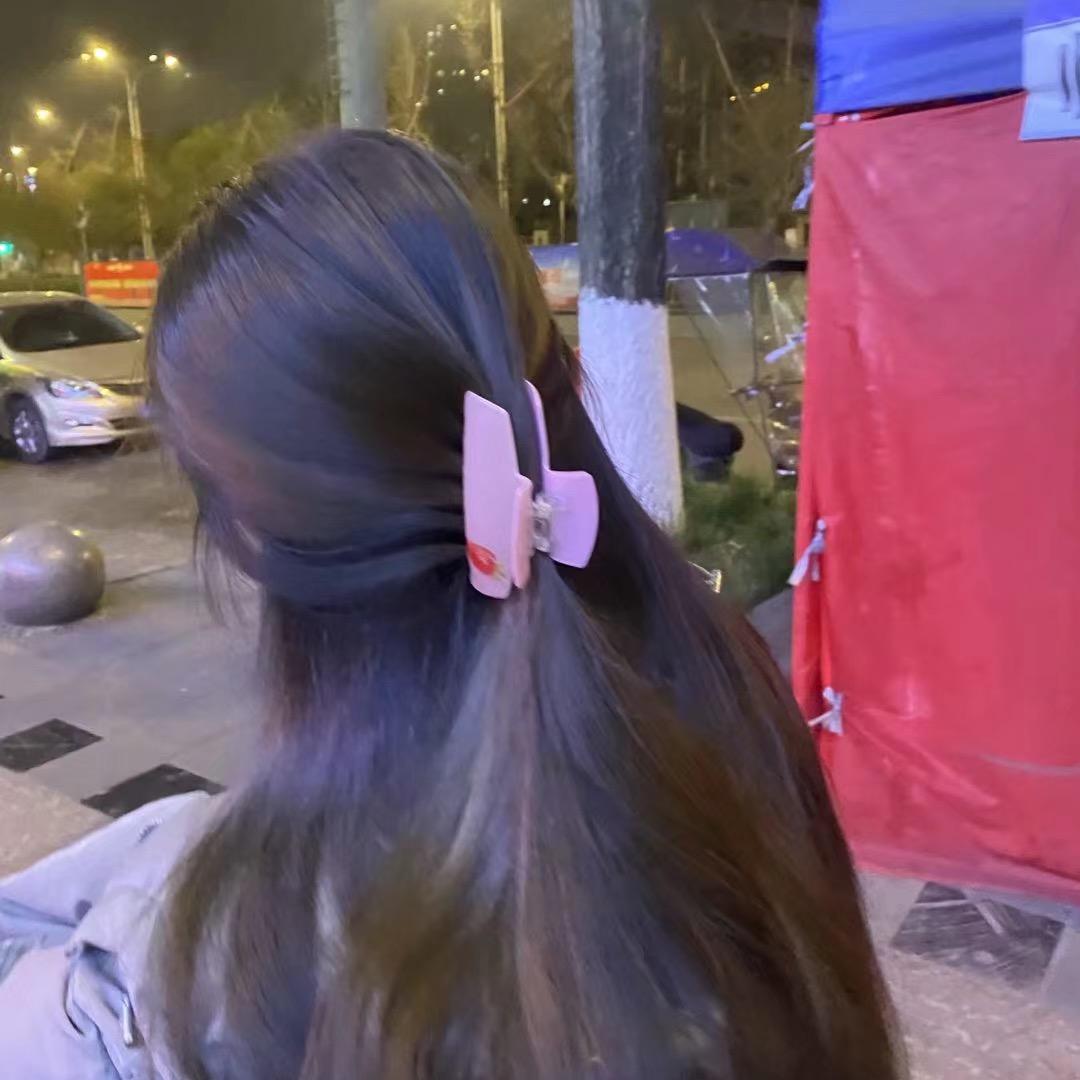 想要暴富的大美女