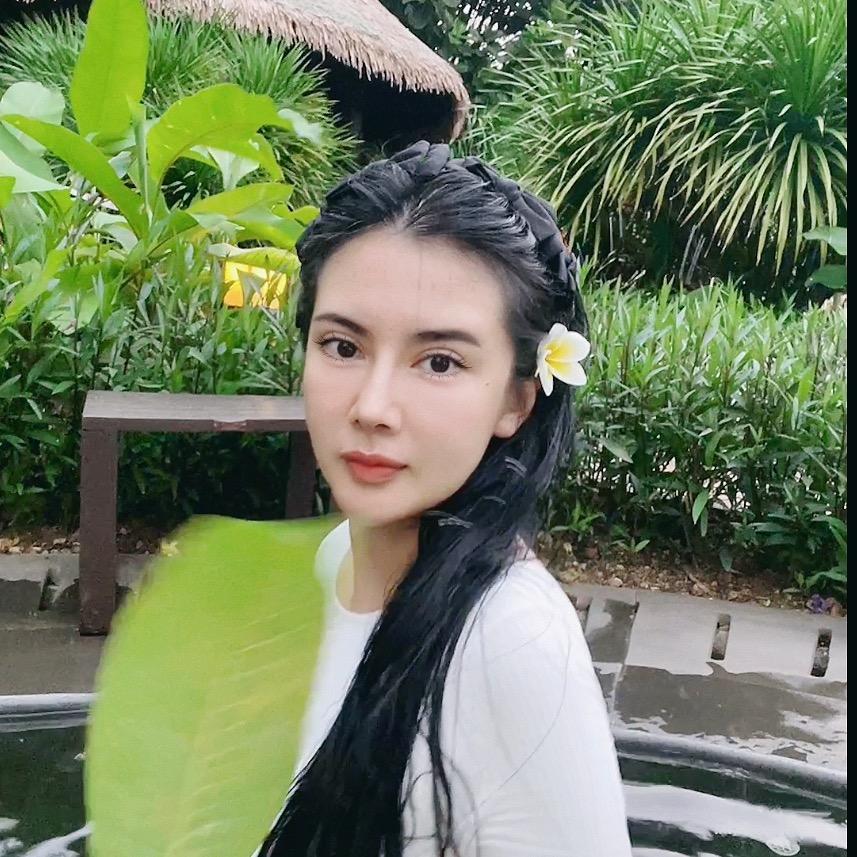 大娇 馋嘴妞
