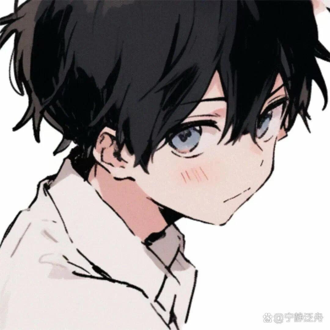 抱着酒瓶的男人