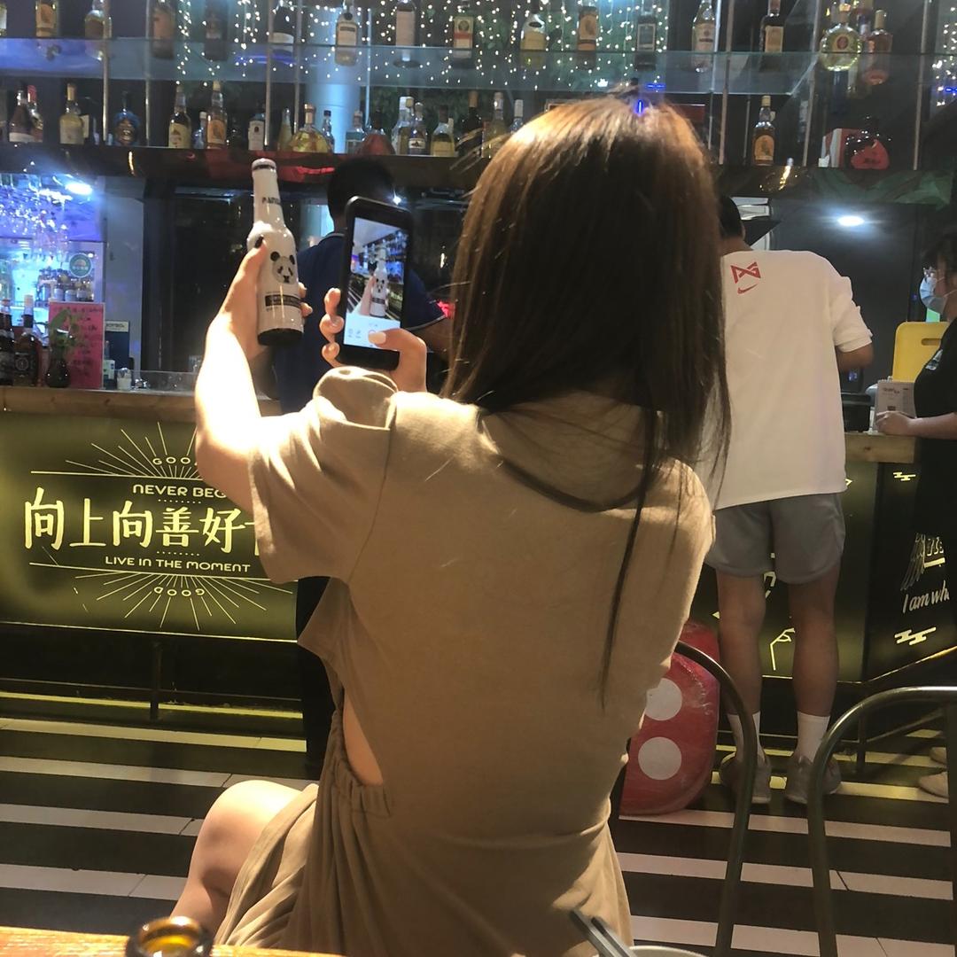 小猪超爱吃吃吃