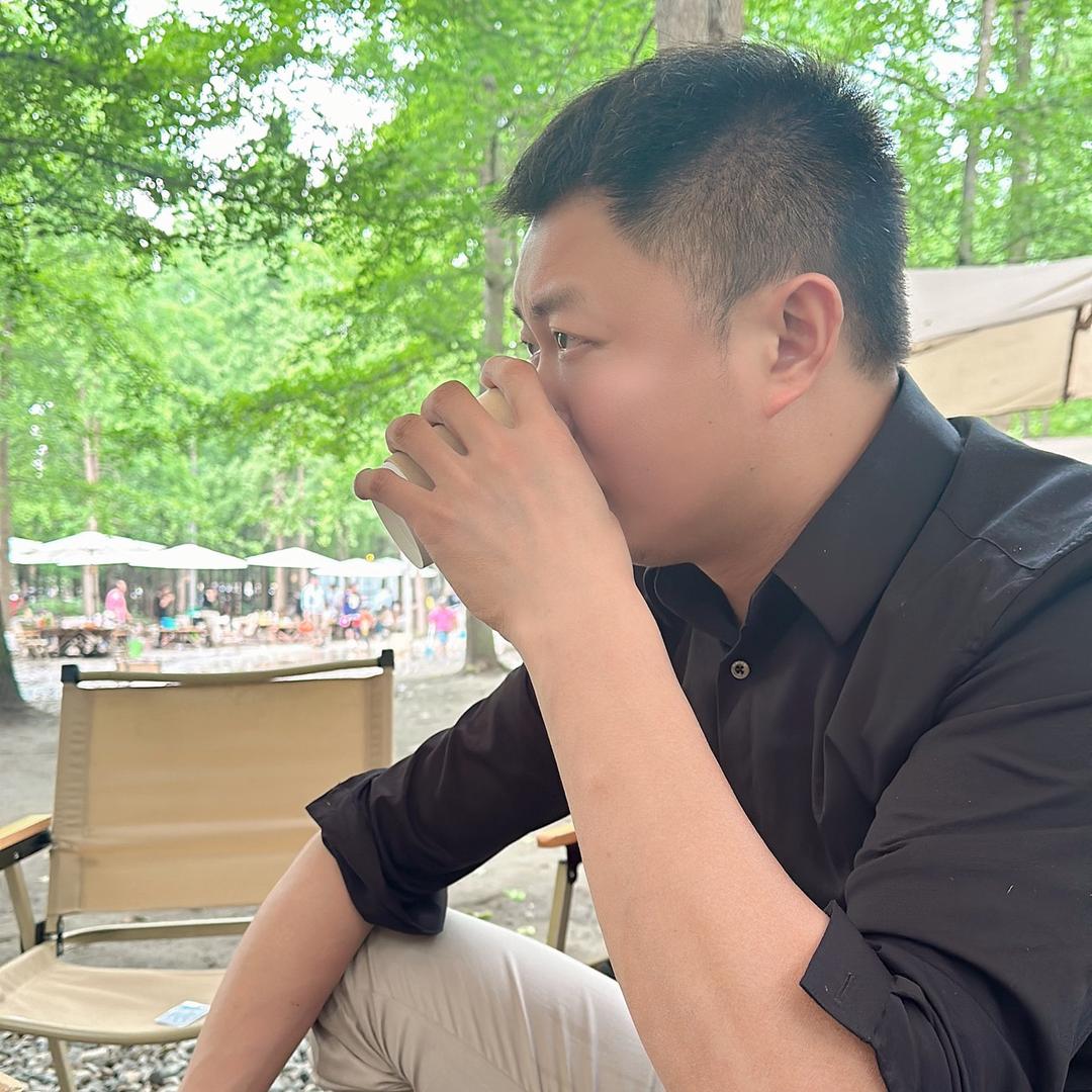 世代金匠珠宝（成都）有限公司