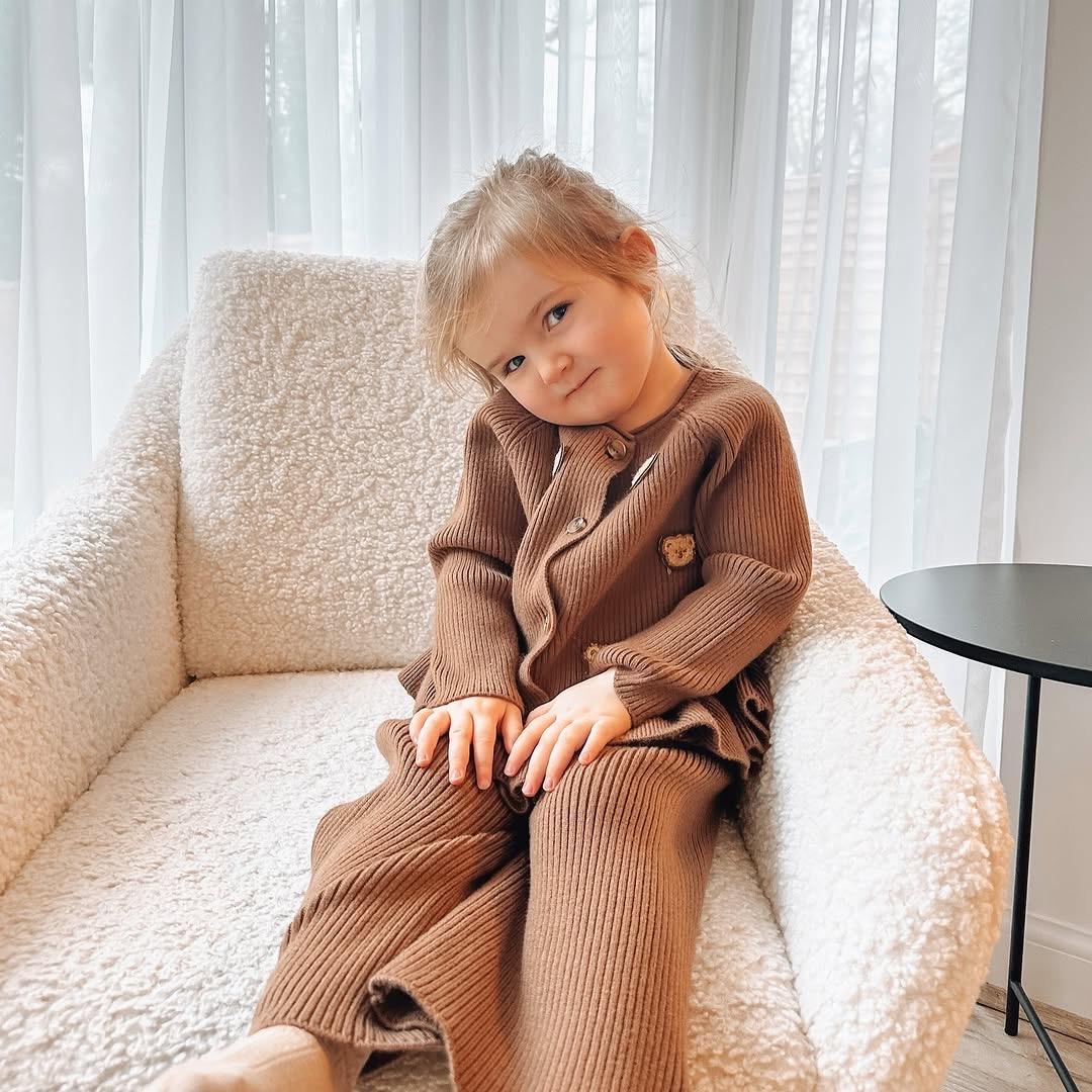 爱萌鸭外贸出口童装工厂