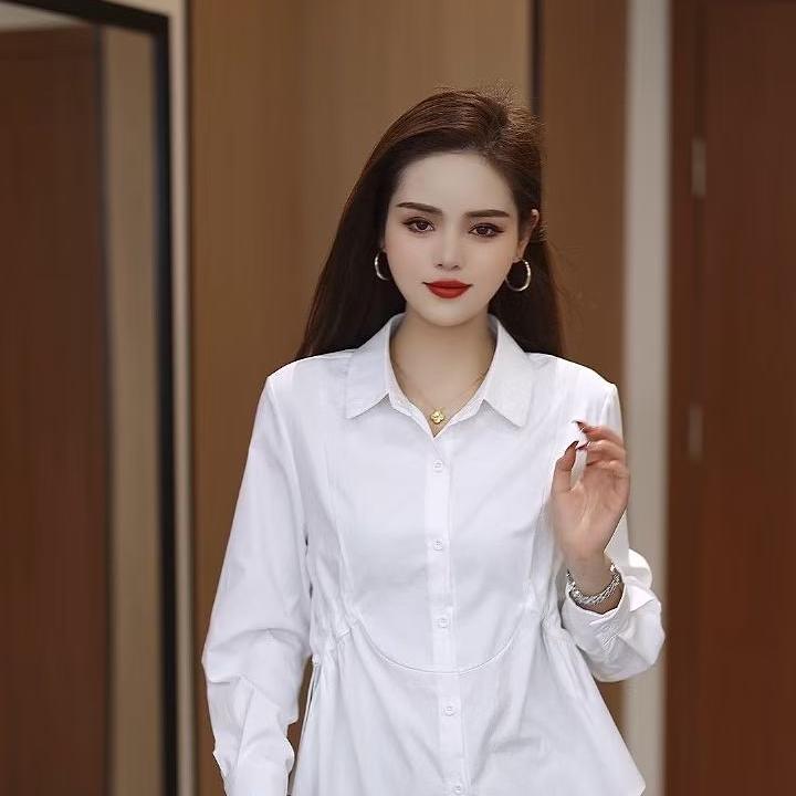 卉微服饰店