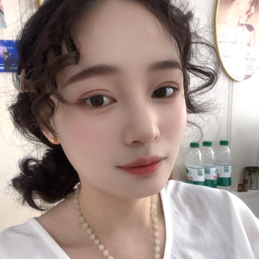 柠檬爱喝茶（拒绝连赞）