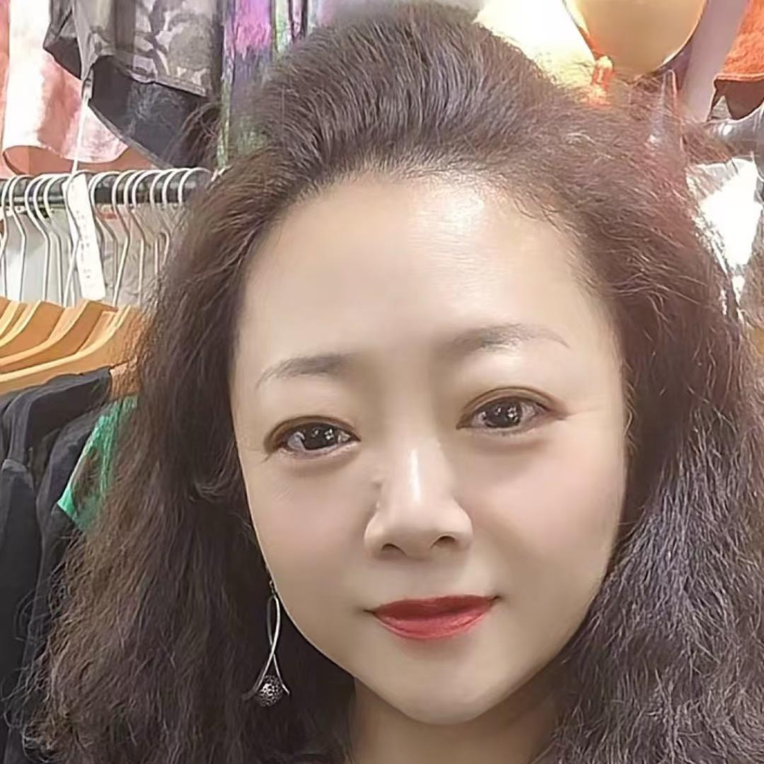 新疆杨丽衣橱