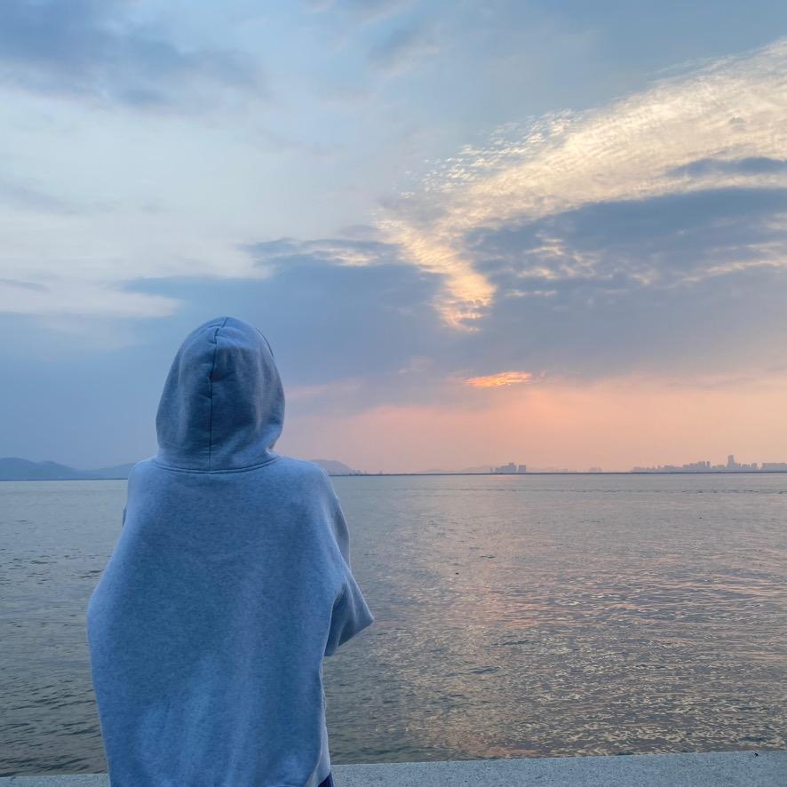 拔你腿毛～