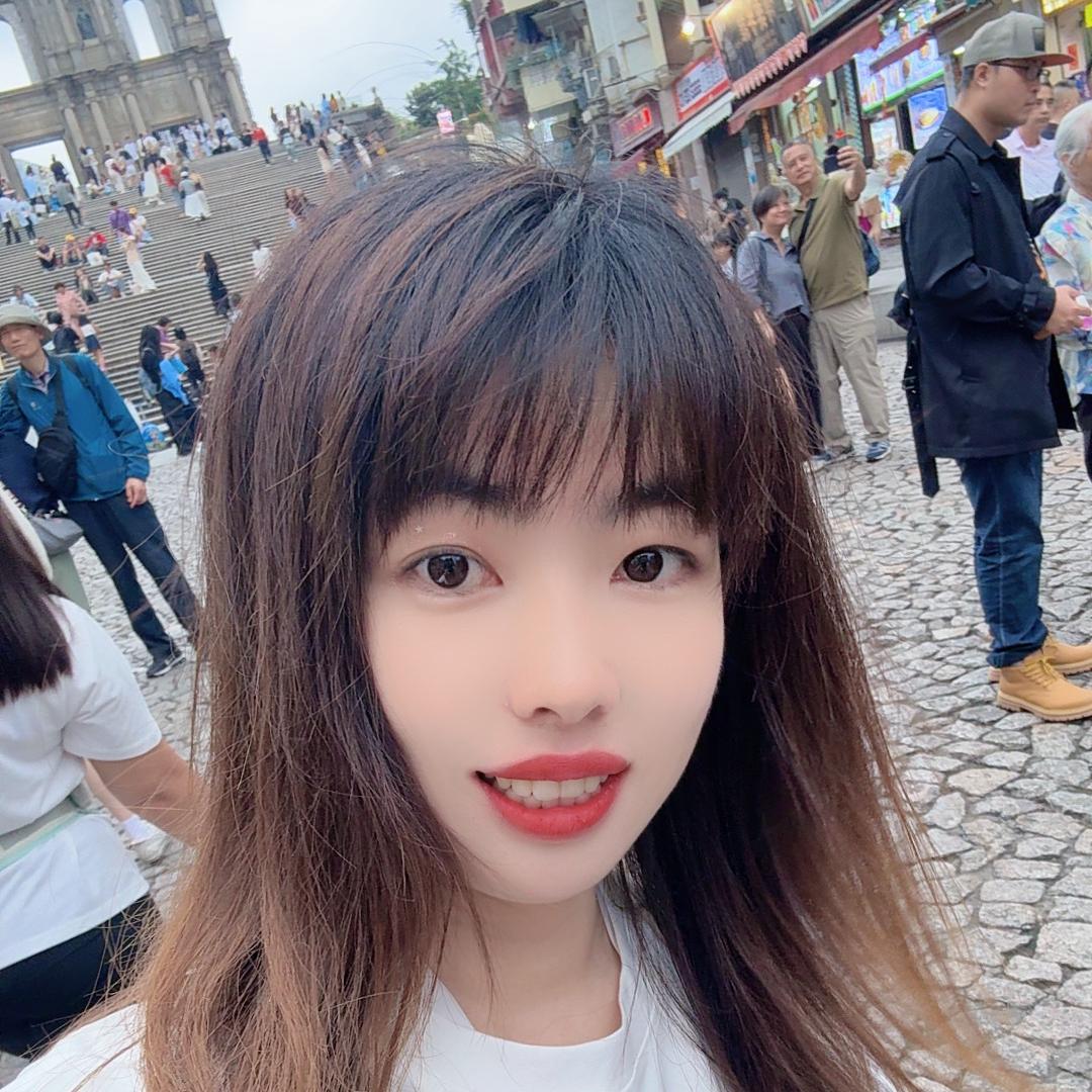 岩婷璐妹妹通讯店