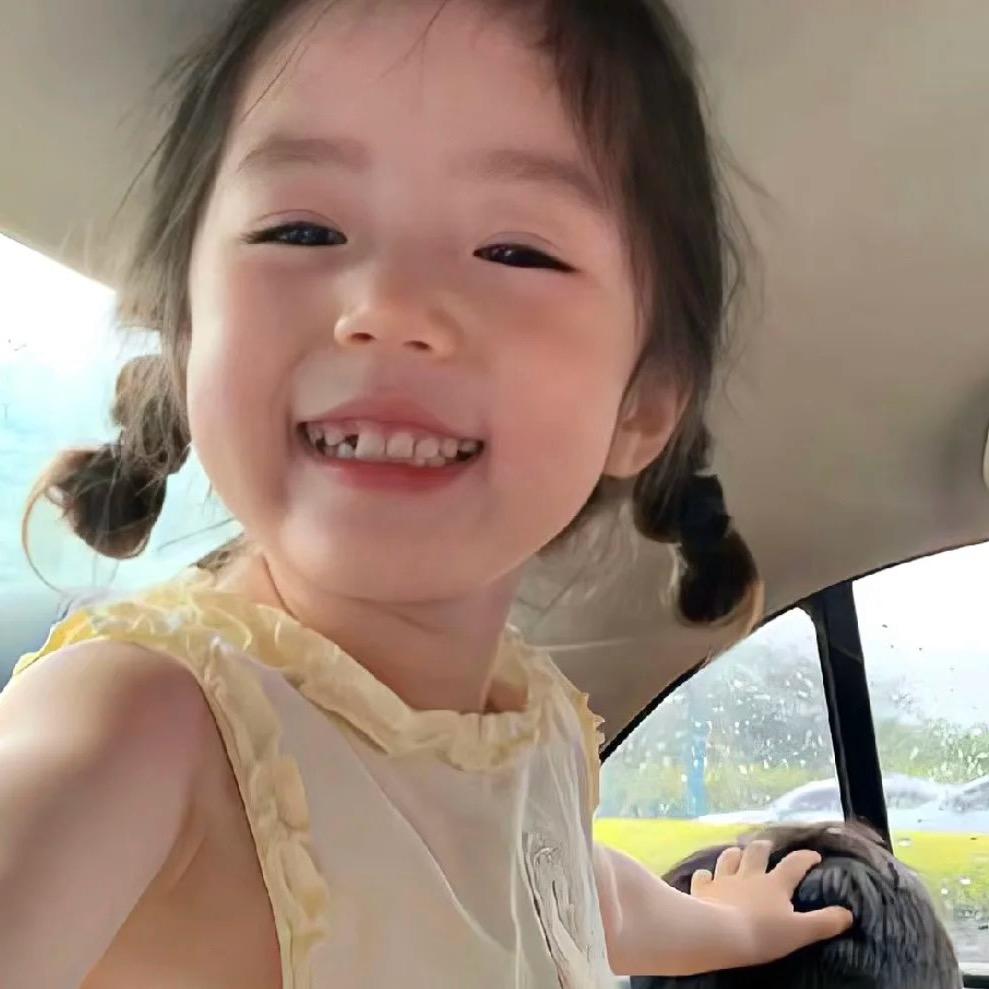 小李很坚强