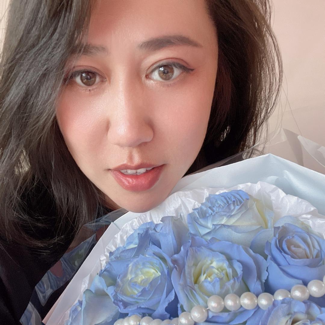 一片山榛子松子