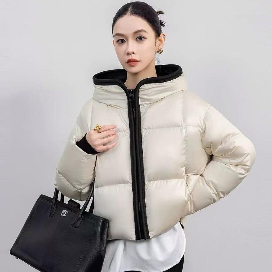 伊娅轻奢服饰