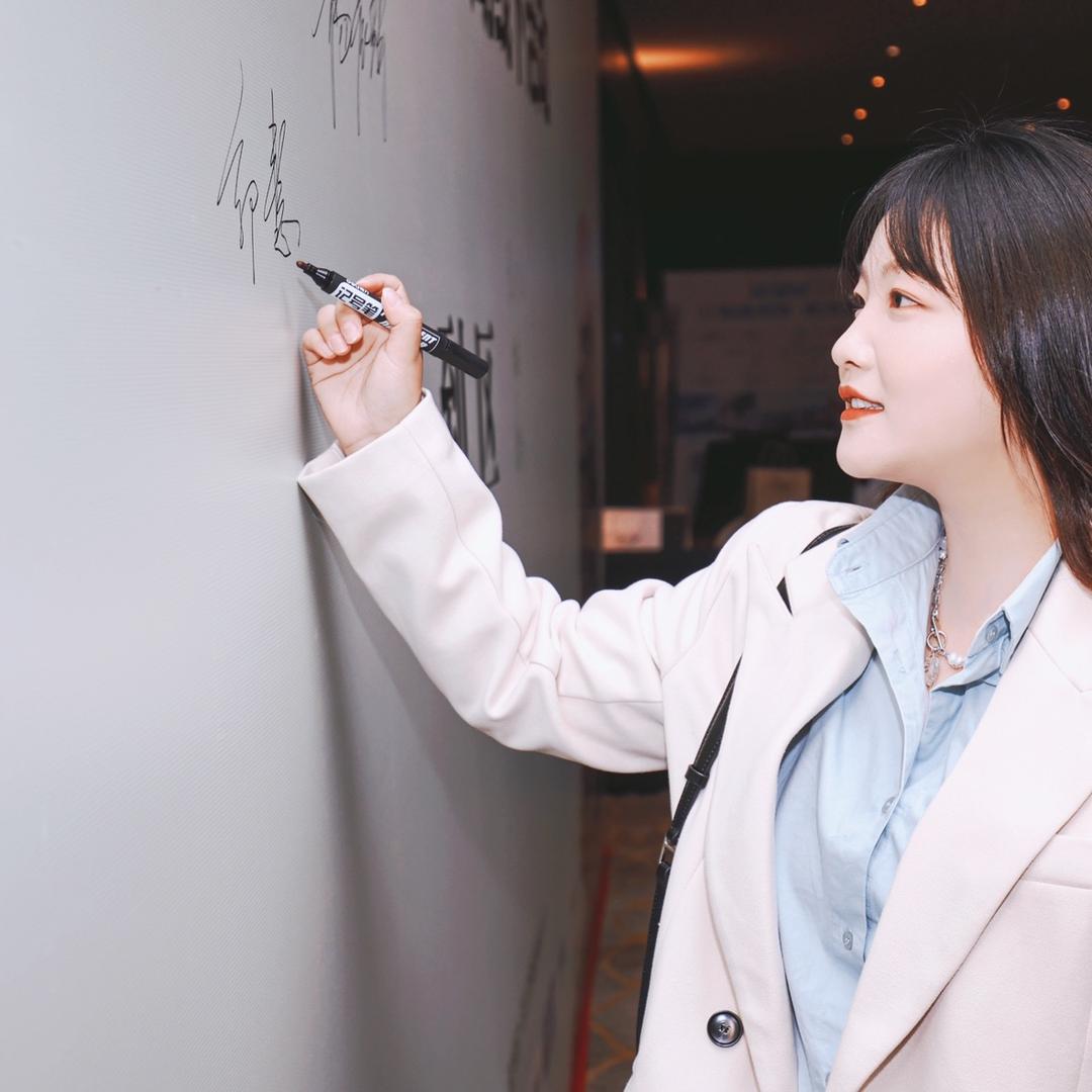 是个货代