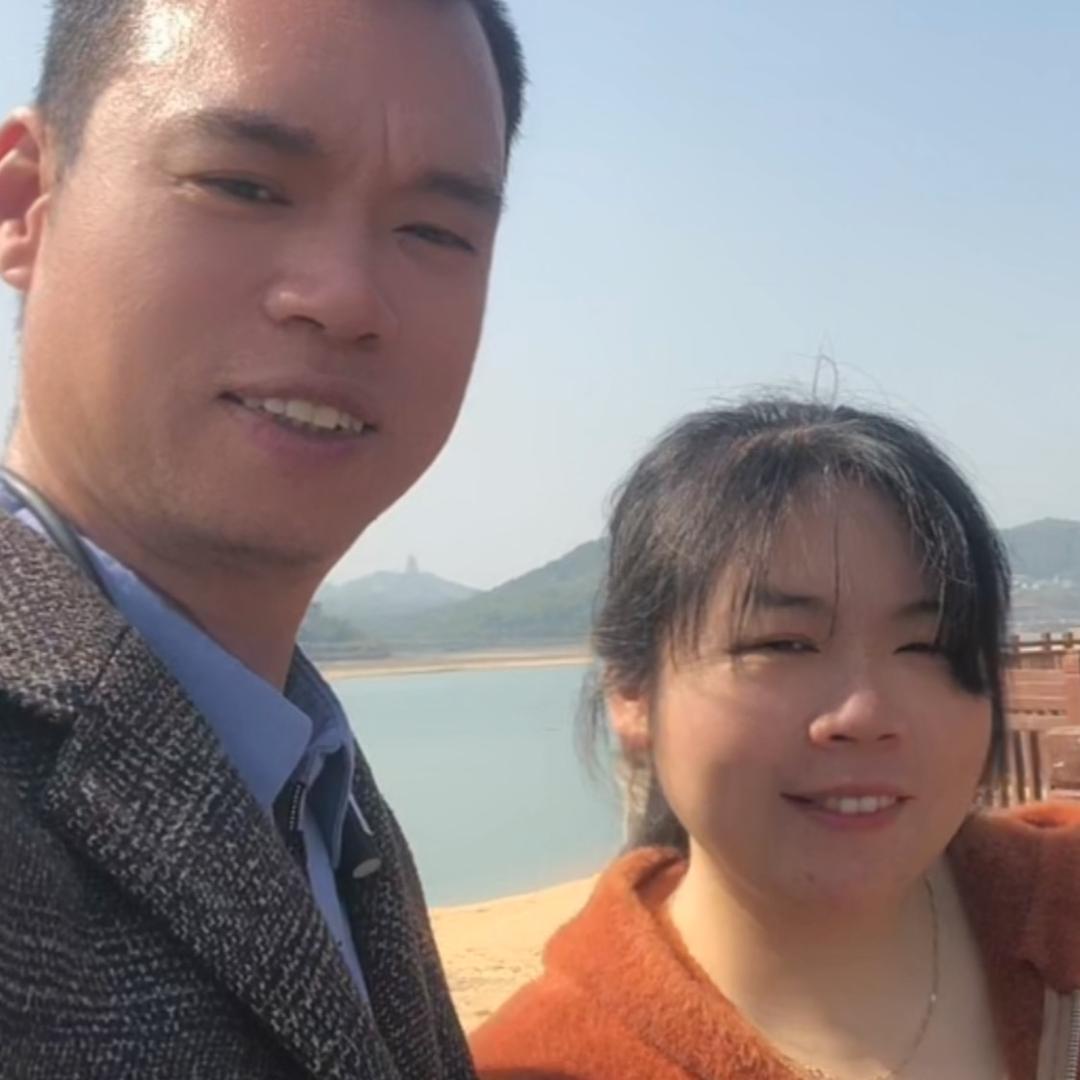 众木成林锦灿灿