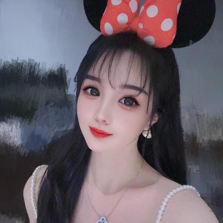 嫣然一笑🌹