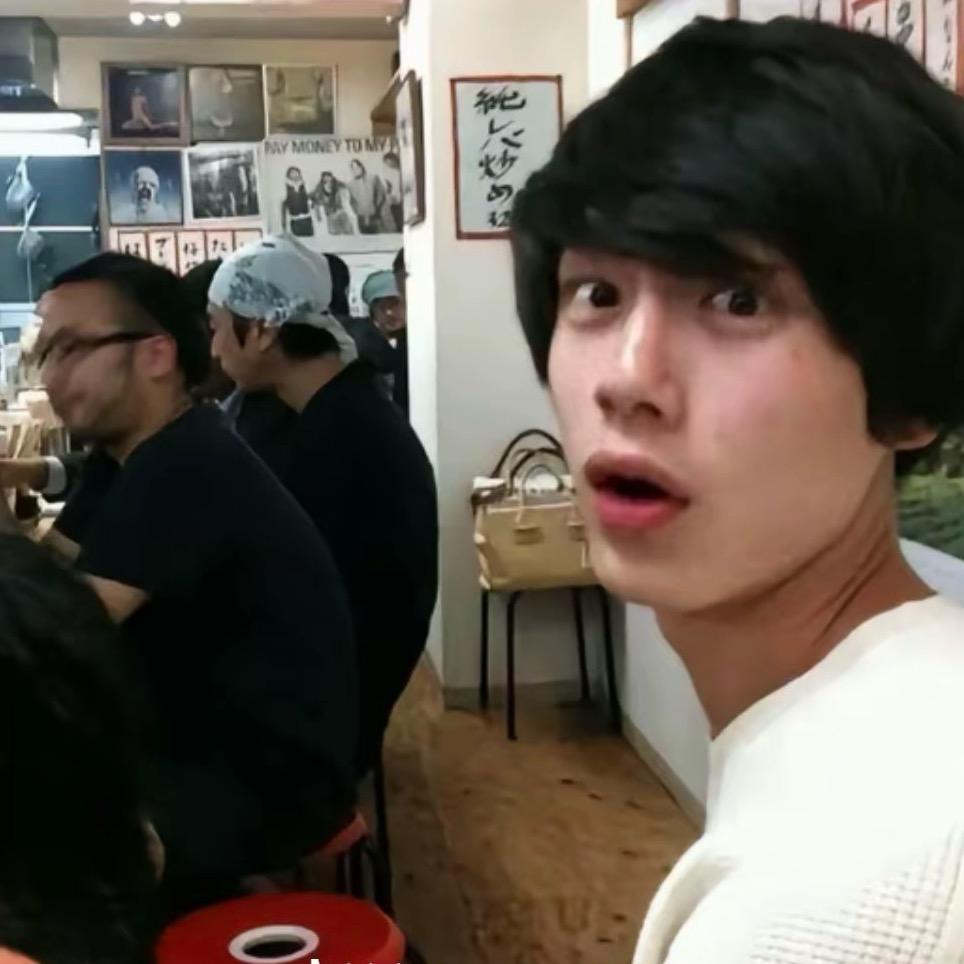 不过三