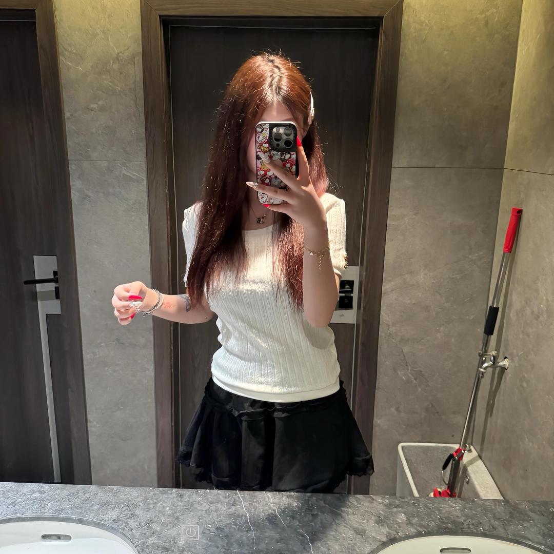 爱吃火锅的小意